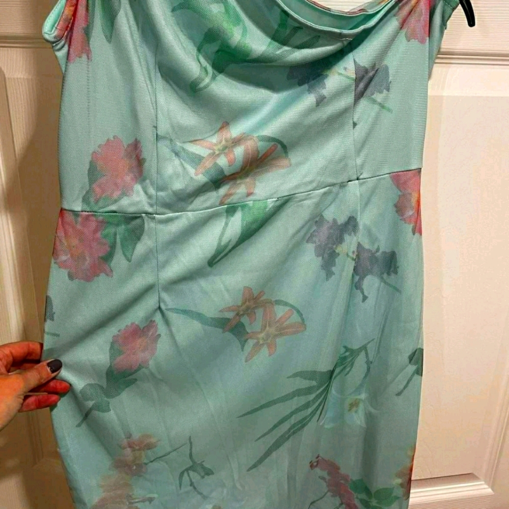 Elegant Sloping Shoulder Chiffon Gown